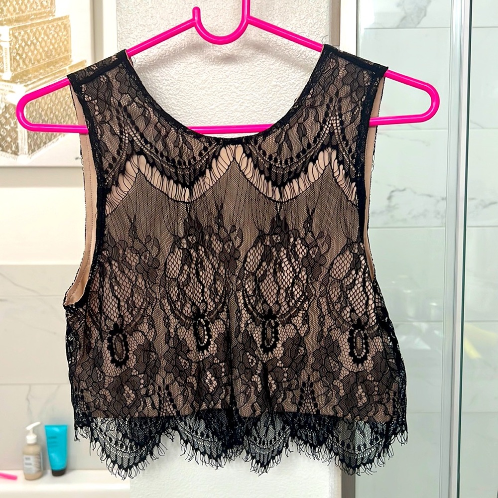 Lacy crop top!